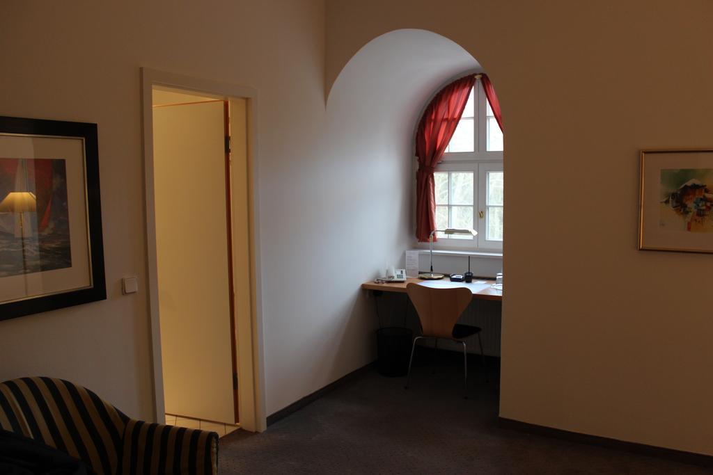 Schloss Hasenwinkel Hotel Ruang foto